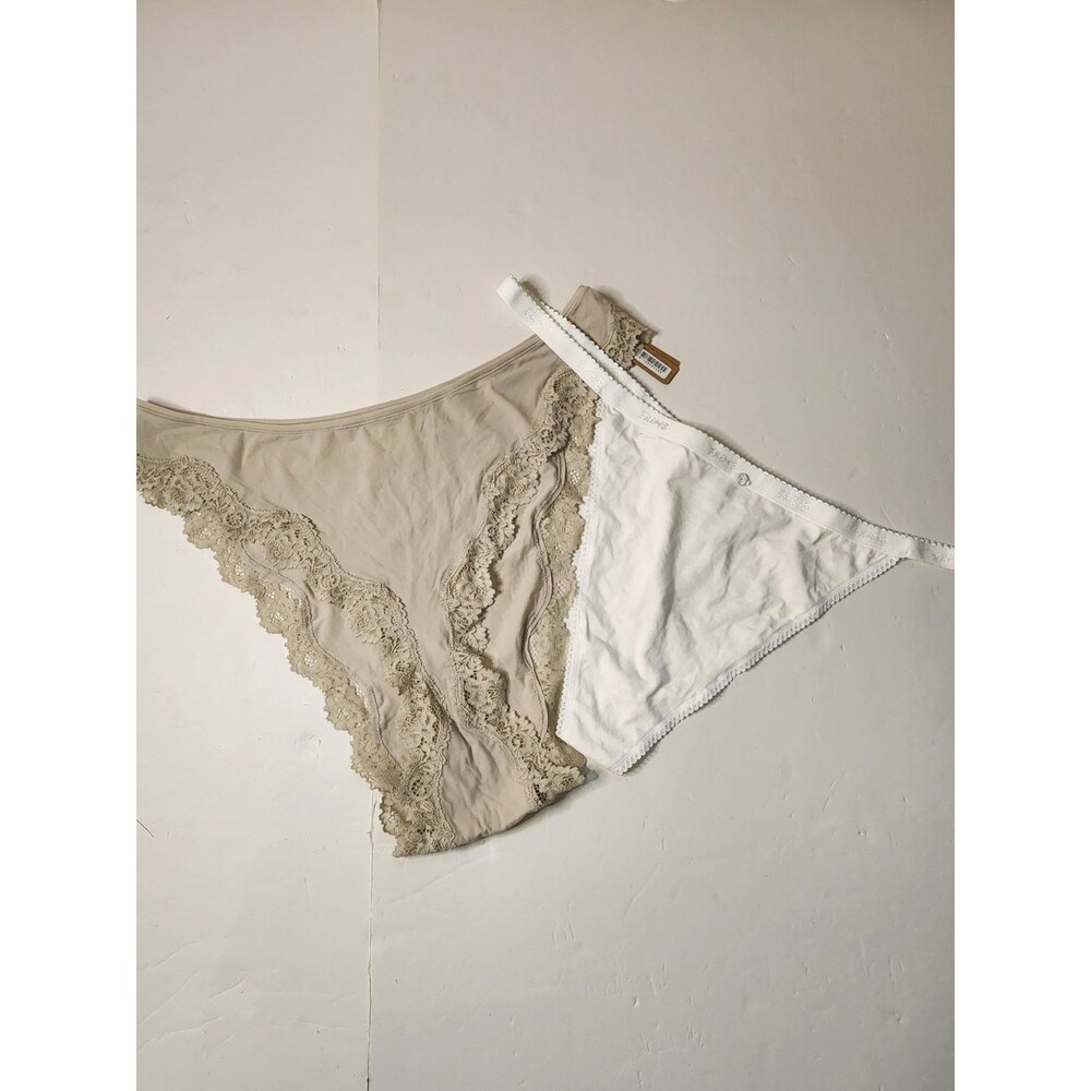 Skims Panty Bundle Of 2 Womens 4X Stone White Lace Trimmed Picot Thong